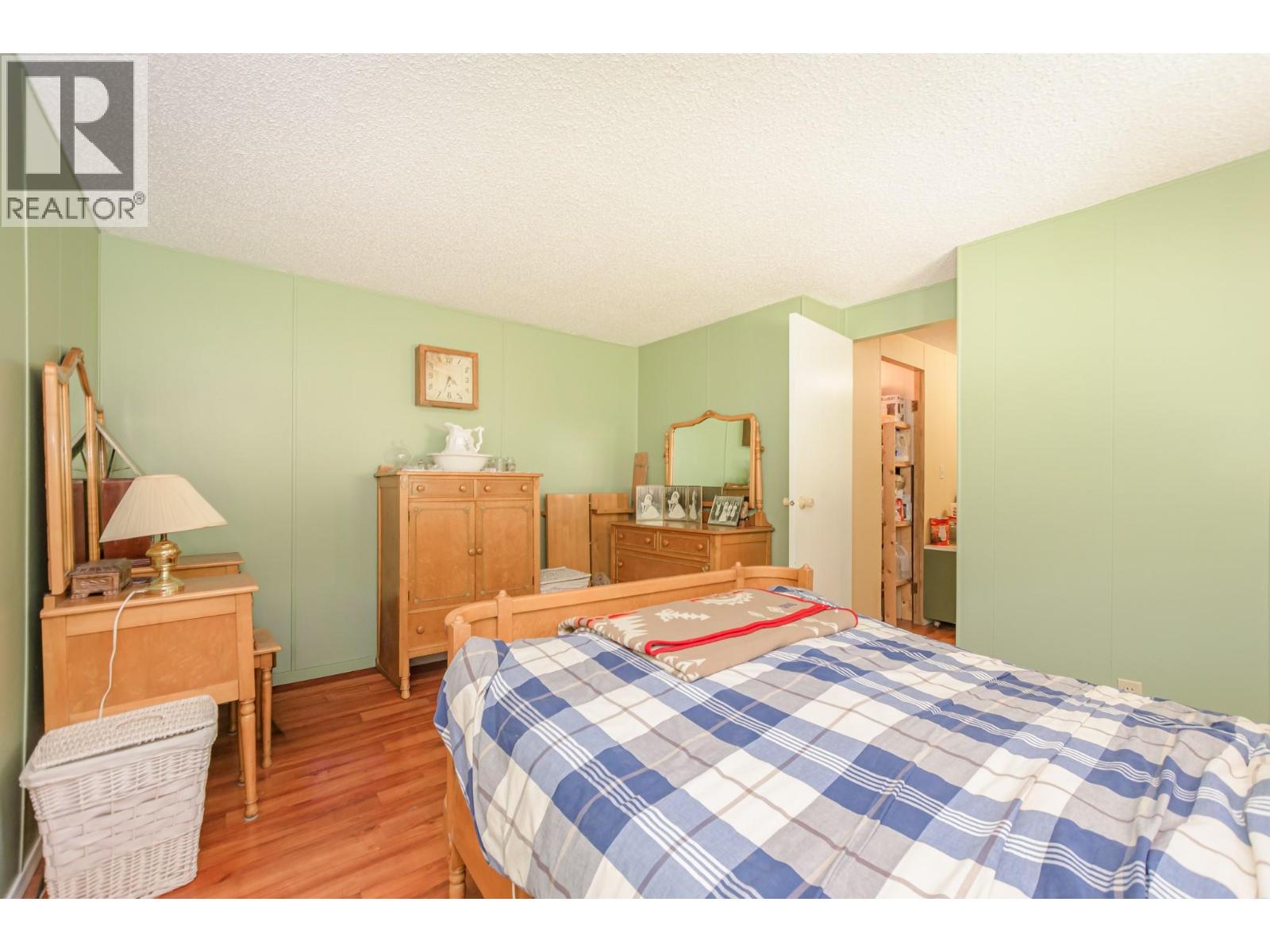 10 Old Sicamous Road - 20