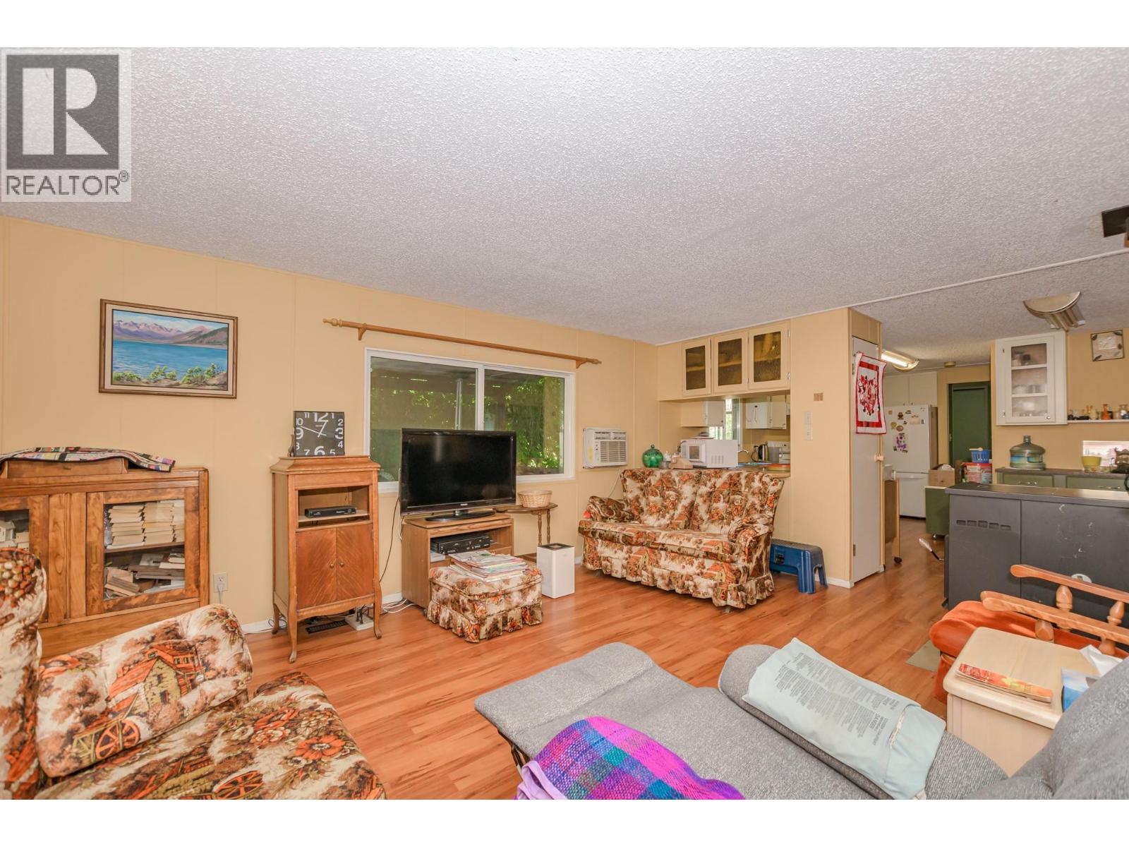 10 Old Sicamous Road - 10
