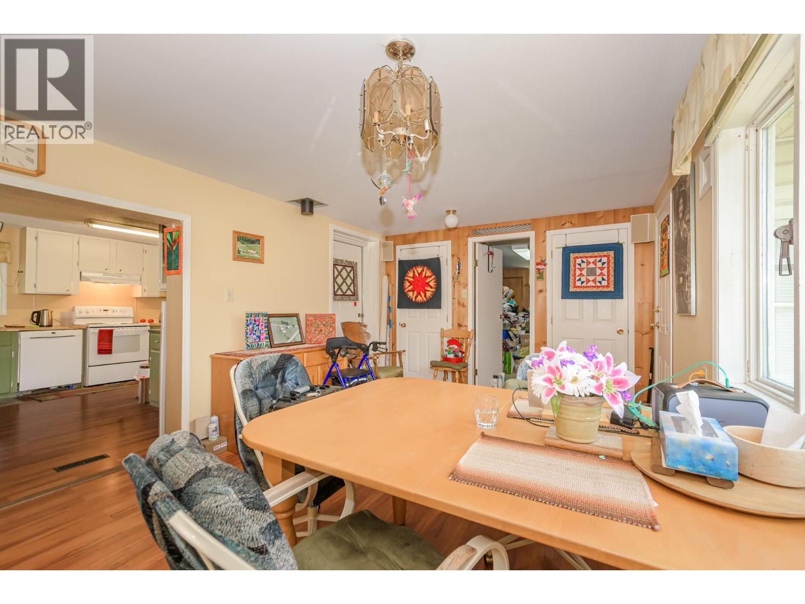 10 Old Sicamous Road - 17