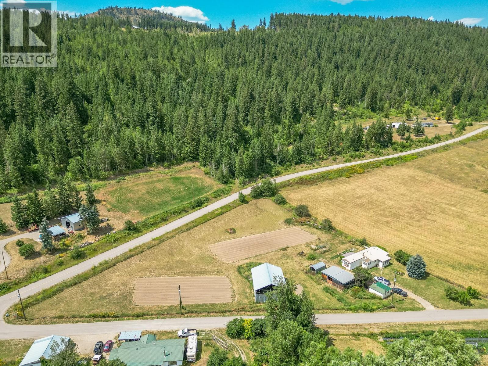10 Old Sicamous Road - 48