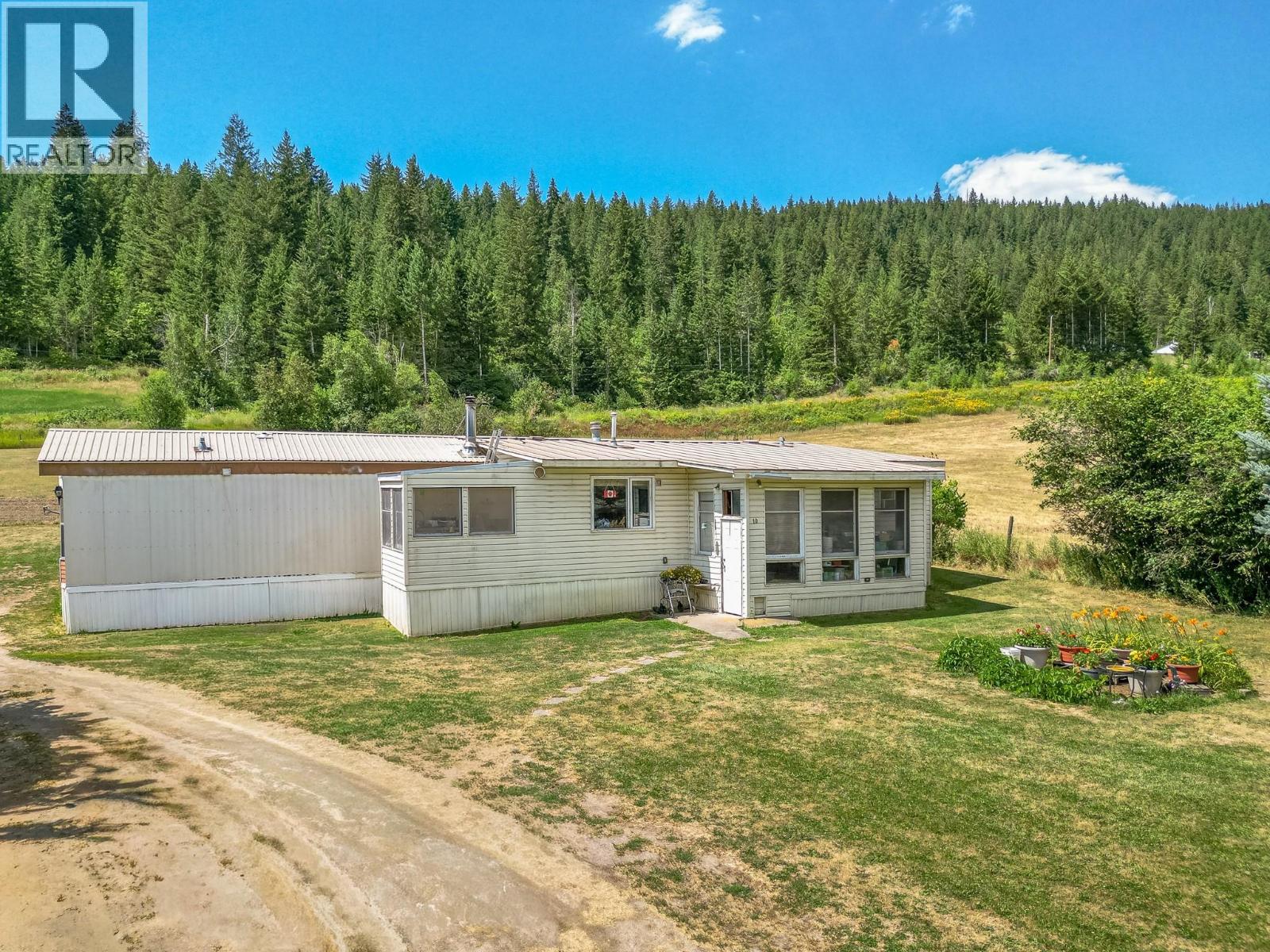 10 Old Sicamous Road - 5