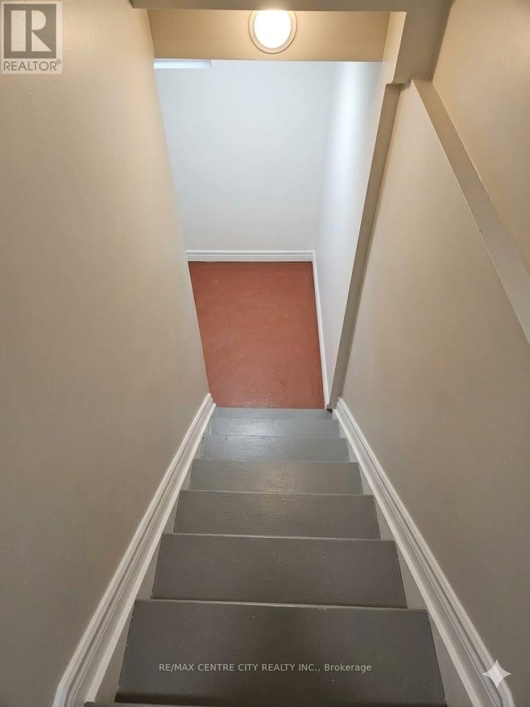 486 HALE STREET - 20