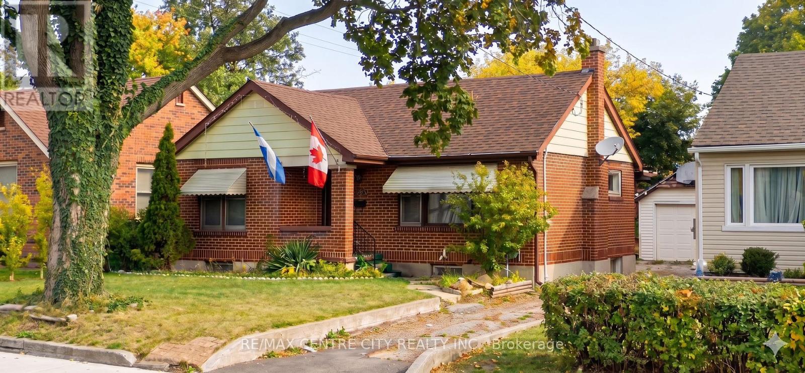 486 HALE STREET - 1