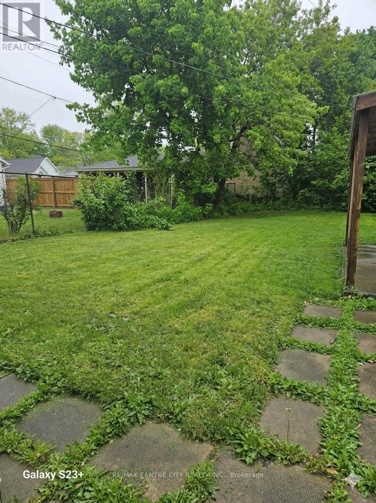 486 HALE STREET - 36