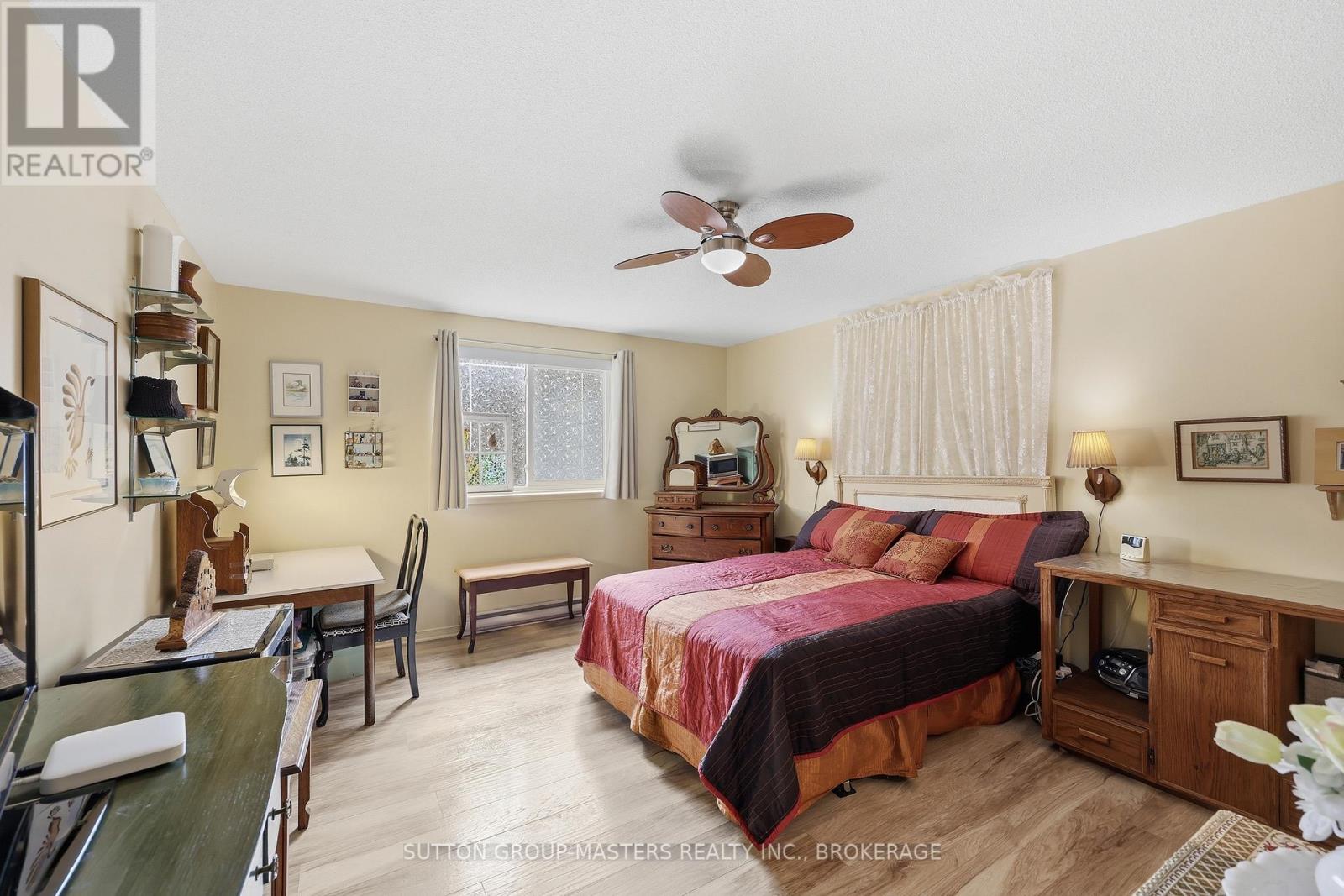 #102 257 BATH ROAD - 42