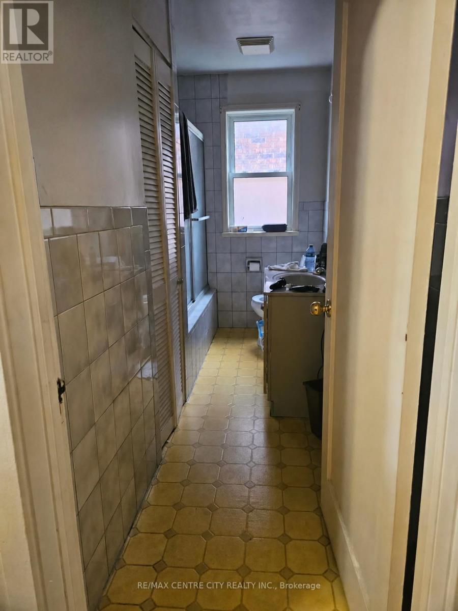 486 HALE STREET - 7