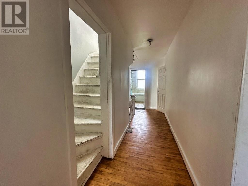 241 Syndicate Ave N - 20