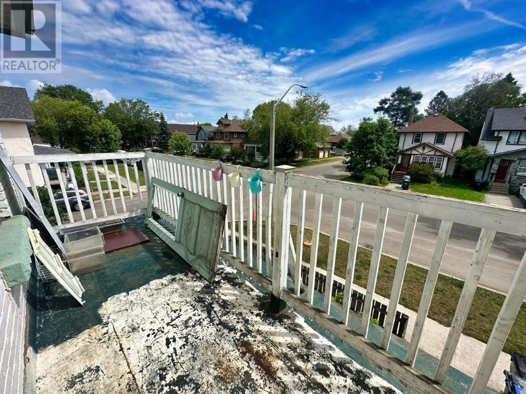 241 Syndicate Ave N - 23