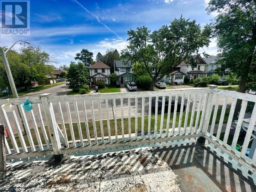 241 Syndicate Ave N - 25