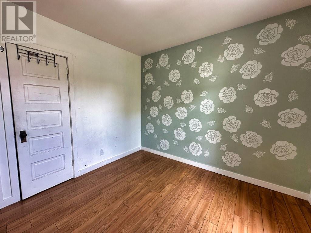 241 Syndicate Ave N - 30