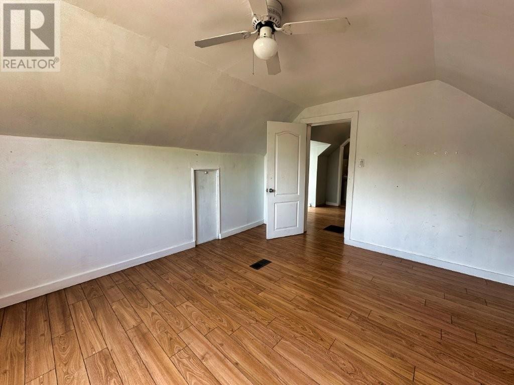 241 Syndicate Ave N - 37
