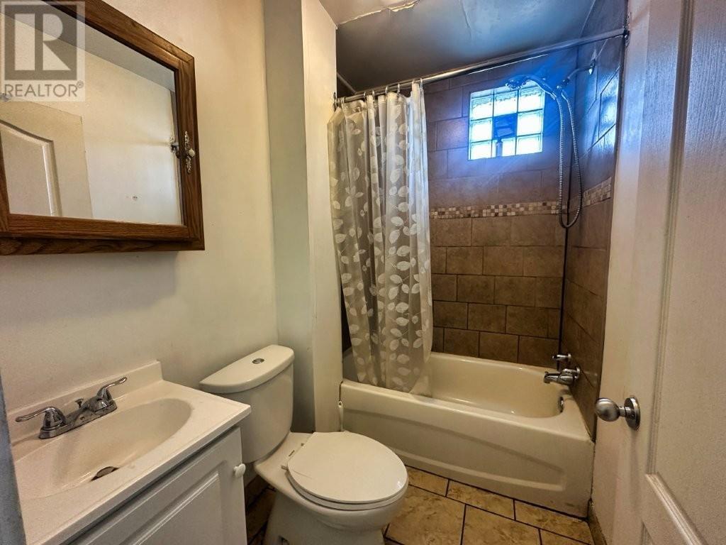 241 Syndicate Ave N - 19