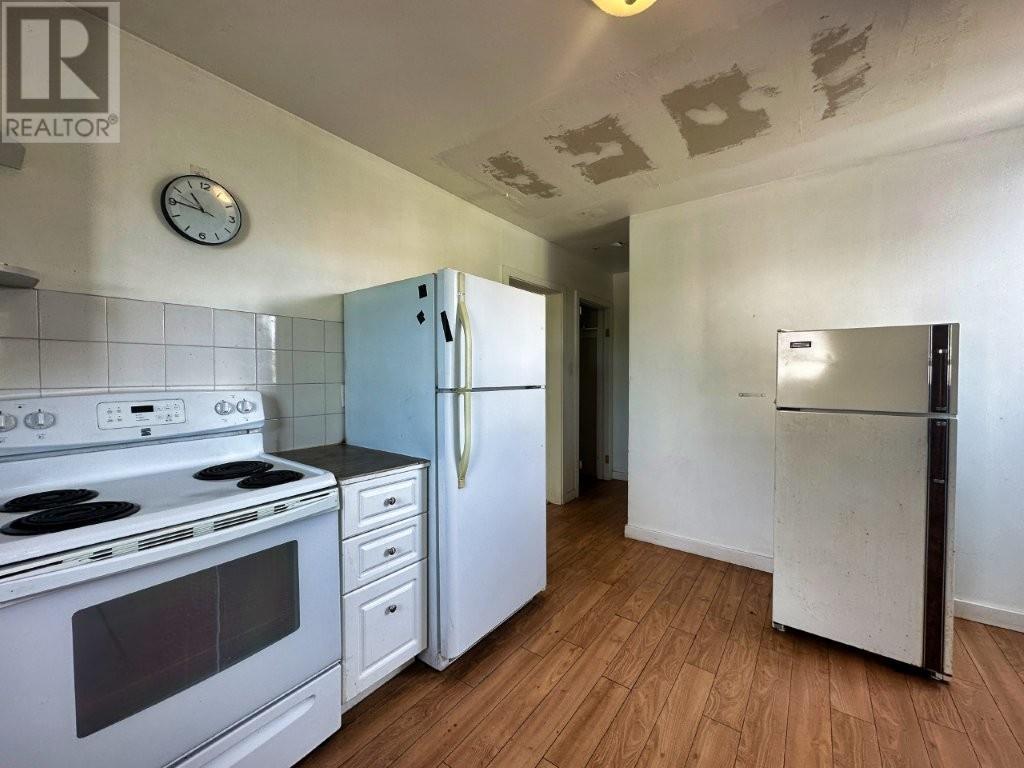 241 Syndicate Ave N - 15