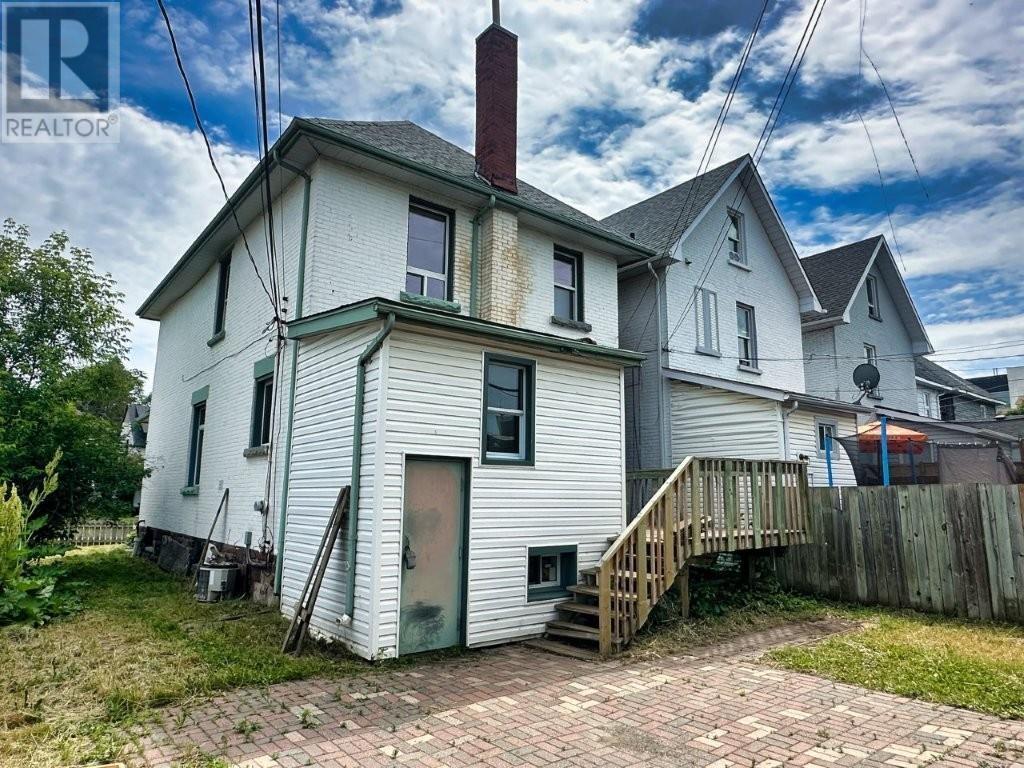 241 Syndicate Ave N - 47