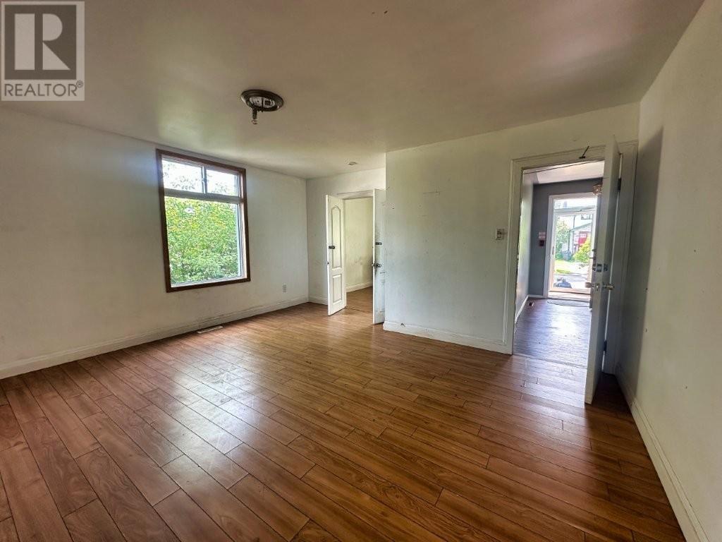 241 Syndicate Ave N - 9