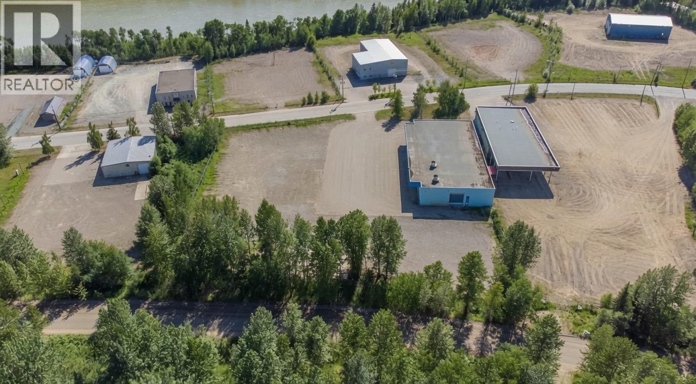 Photo 14 of 26 — 9714 MILWAUKEE WAY · Prince George, BC