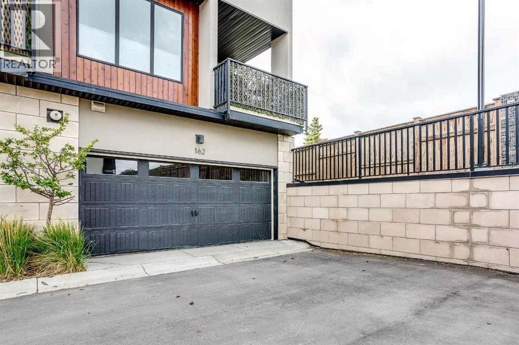 162 Greenbriar Way NW - 35