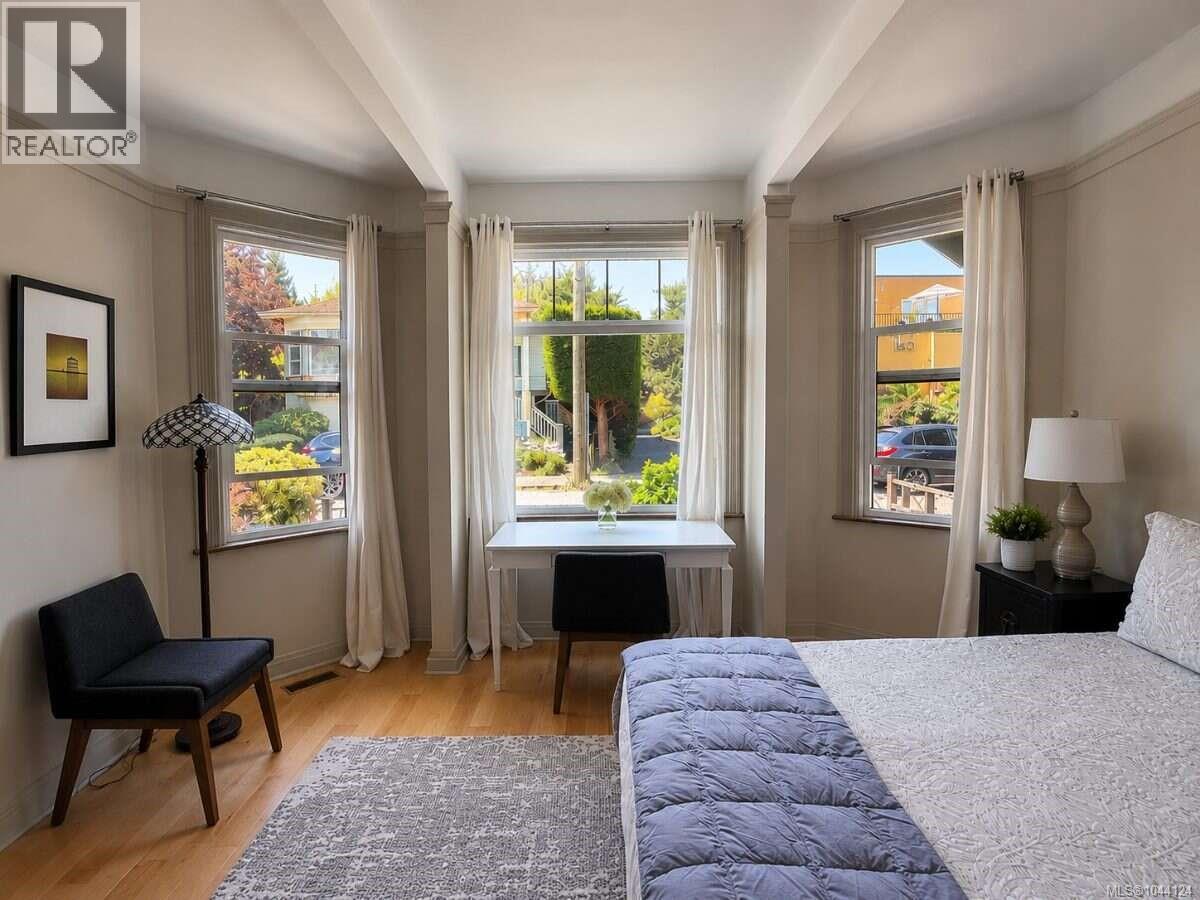 147 St. Lawrence St - 2