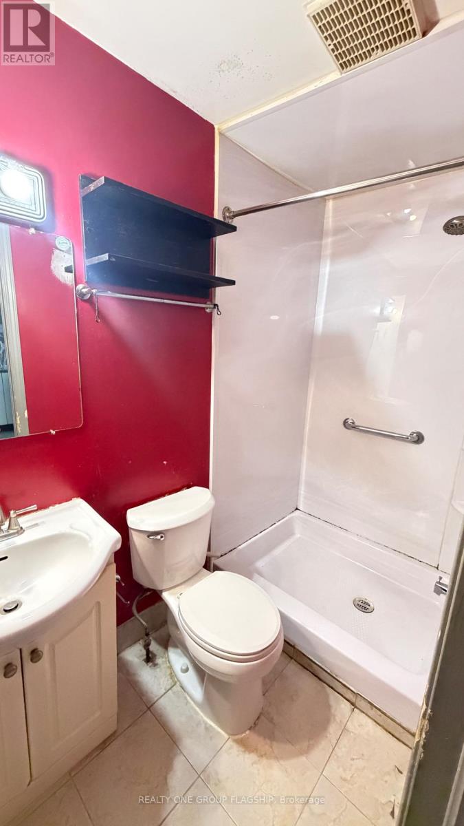 567 ROGERS ROAD - 11