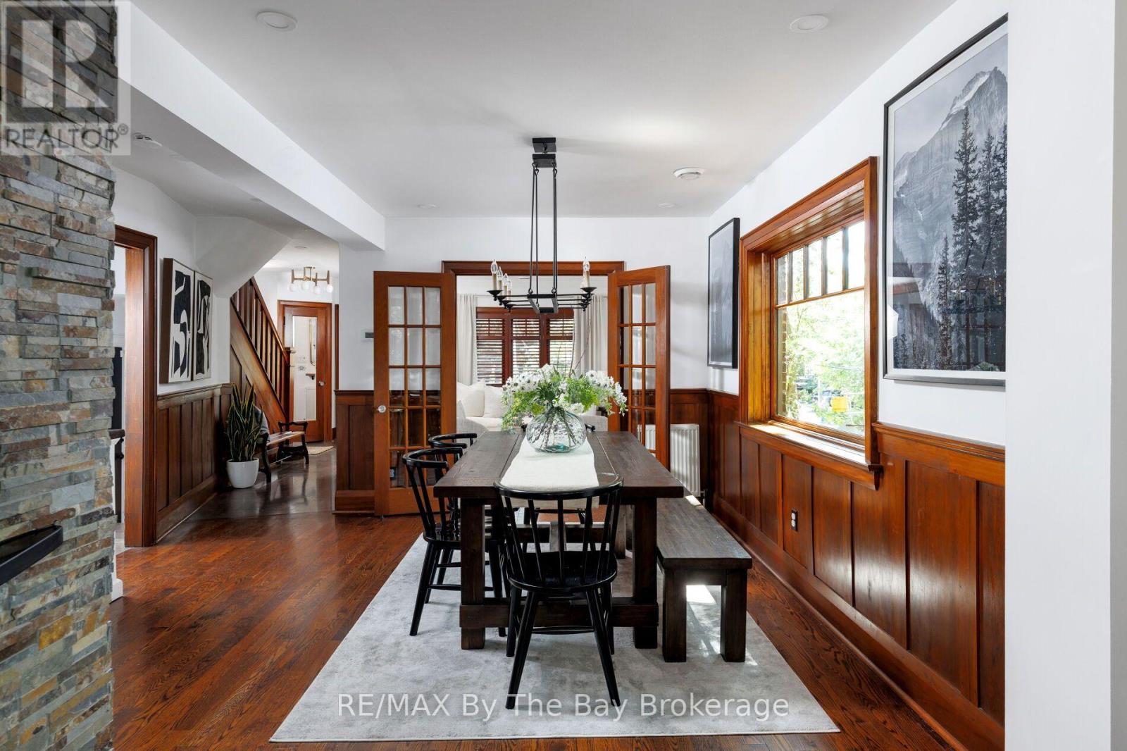 44 RAMBERT CRESCENT - 10