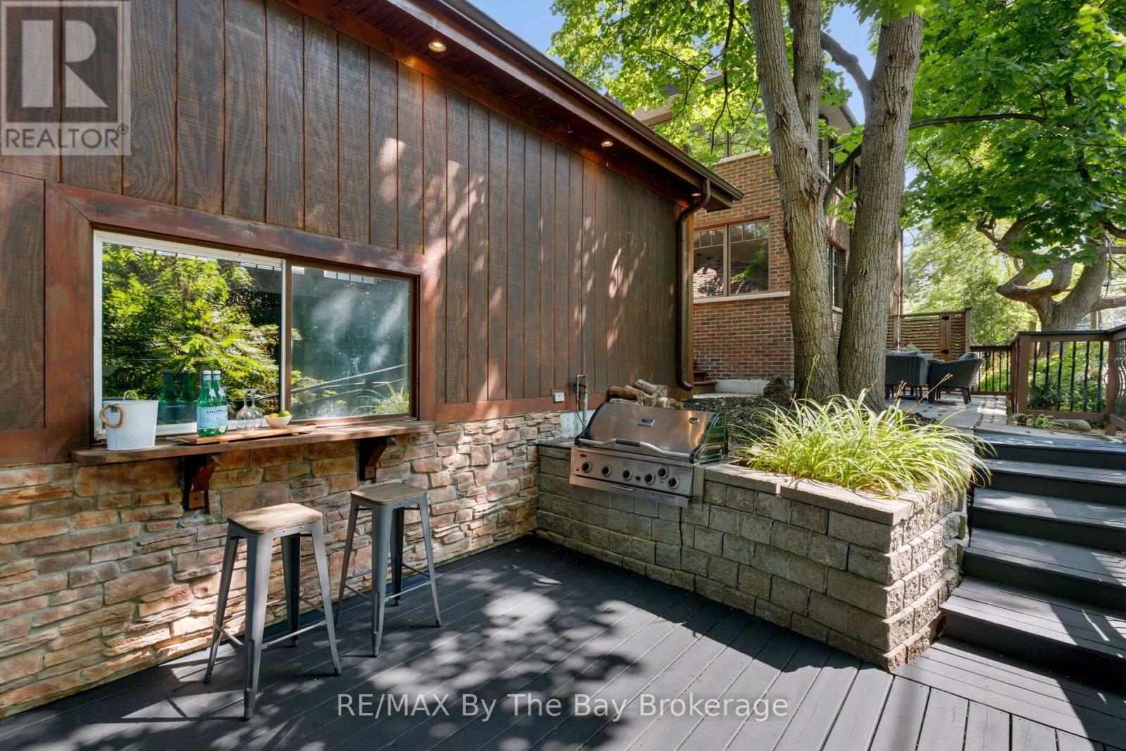 44 RAMBERT CRESCENT - 18
