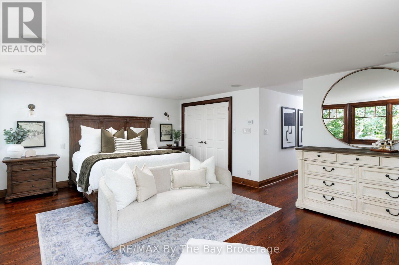 44 RAMBERT CRESCENT - 27