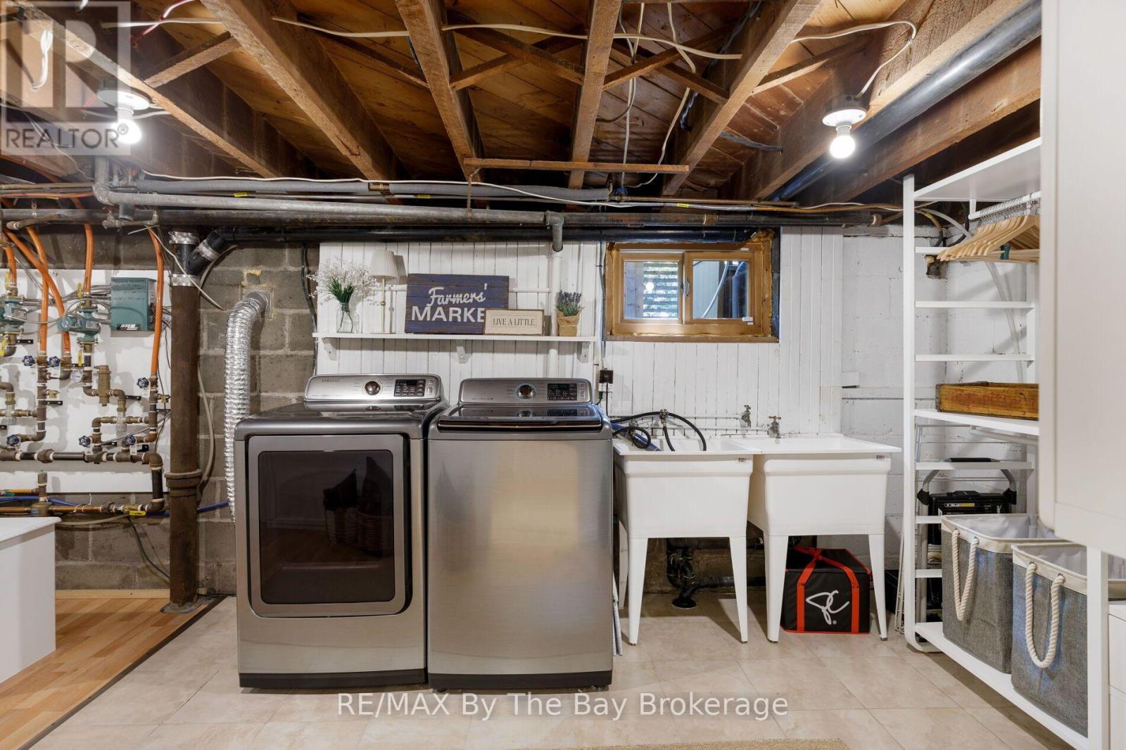 44 RAMBERT CRESCENT - 42