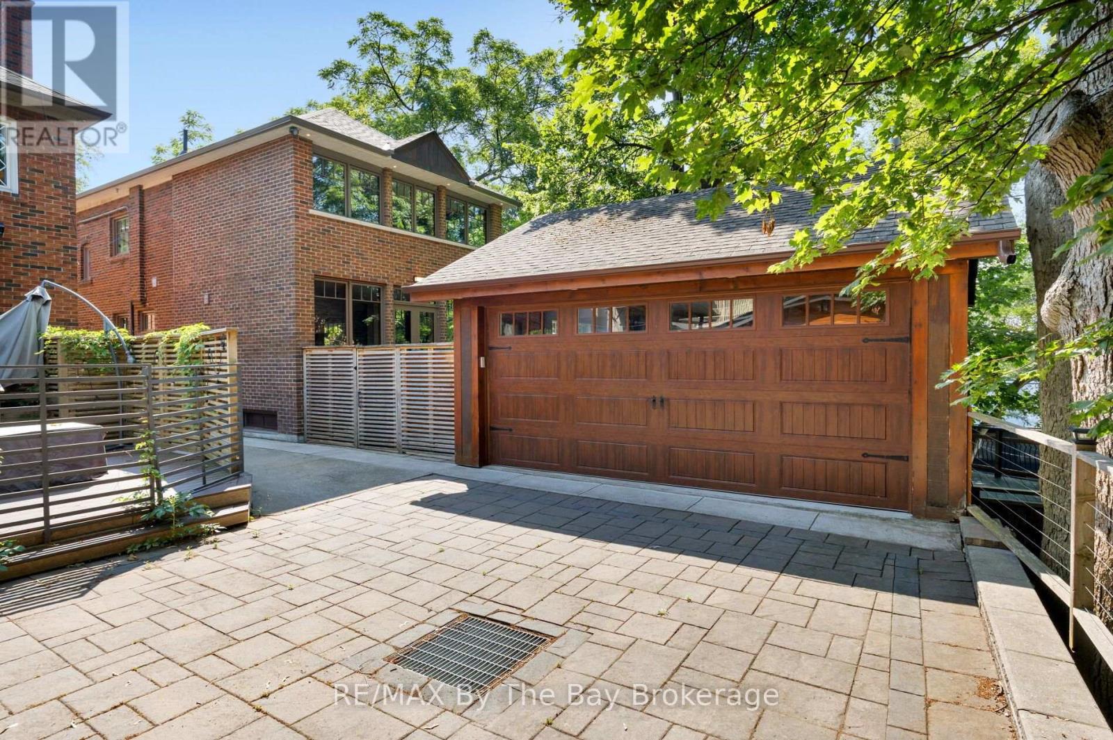 44 RAMBERT CRESCENT - 47