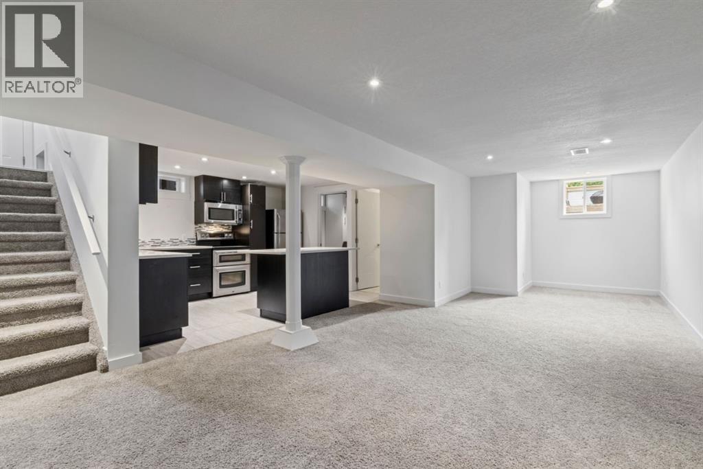 38 Westwood Drive SW - 25