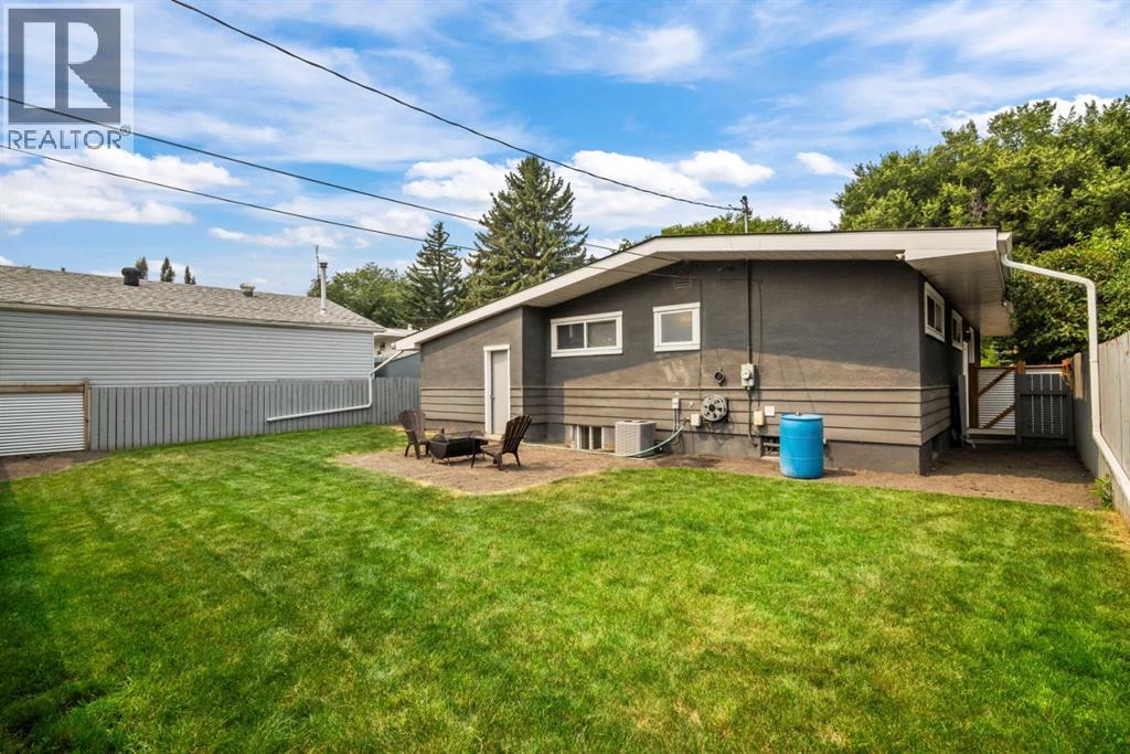 38 Westwood Drive SW - 38