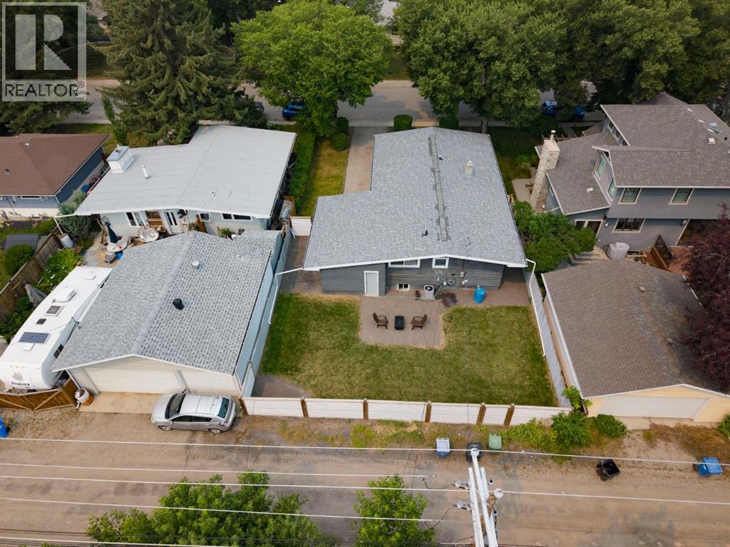 38 Westwood Drive SW - 42