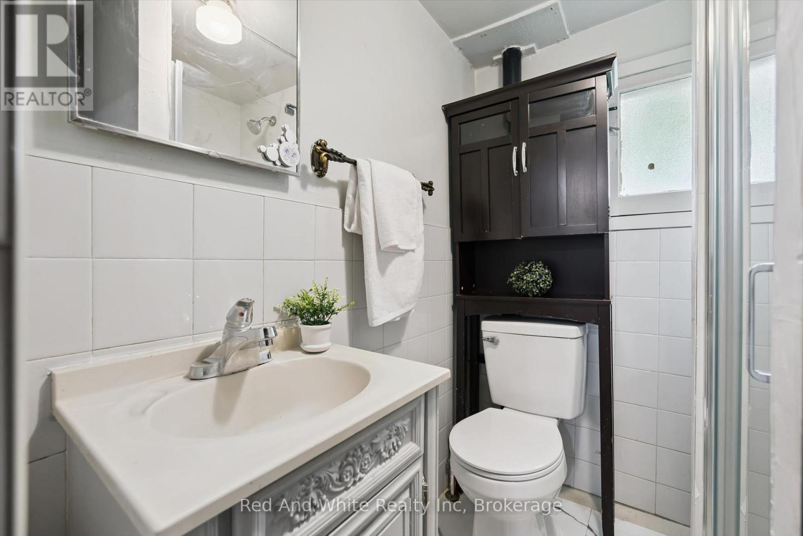 1267 HAMILTON STREET - 10