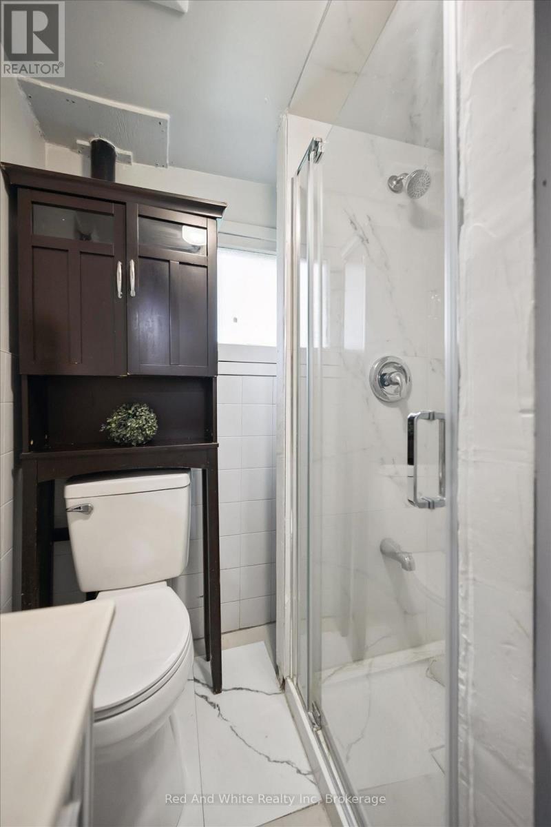 1267 HAMILTON STREET - 11