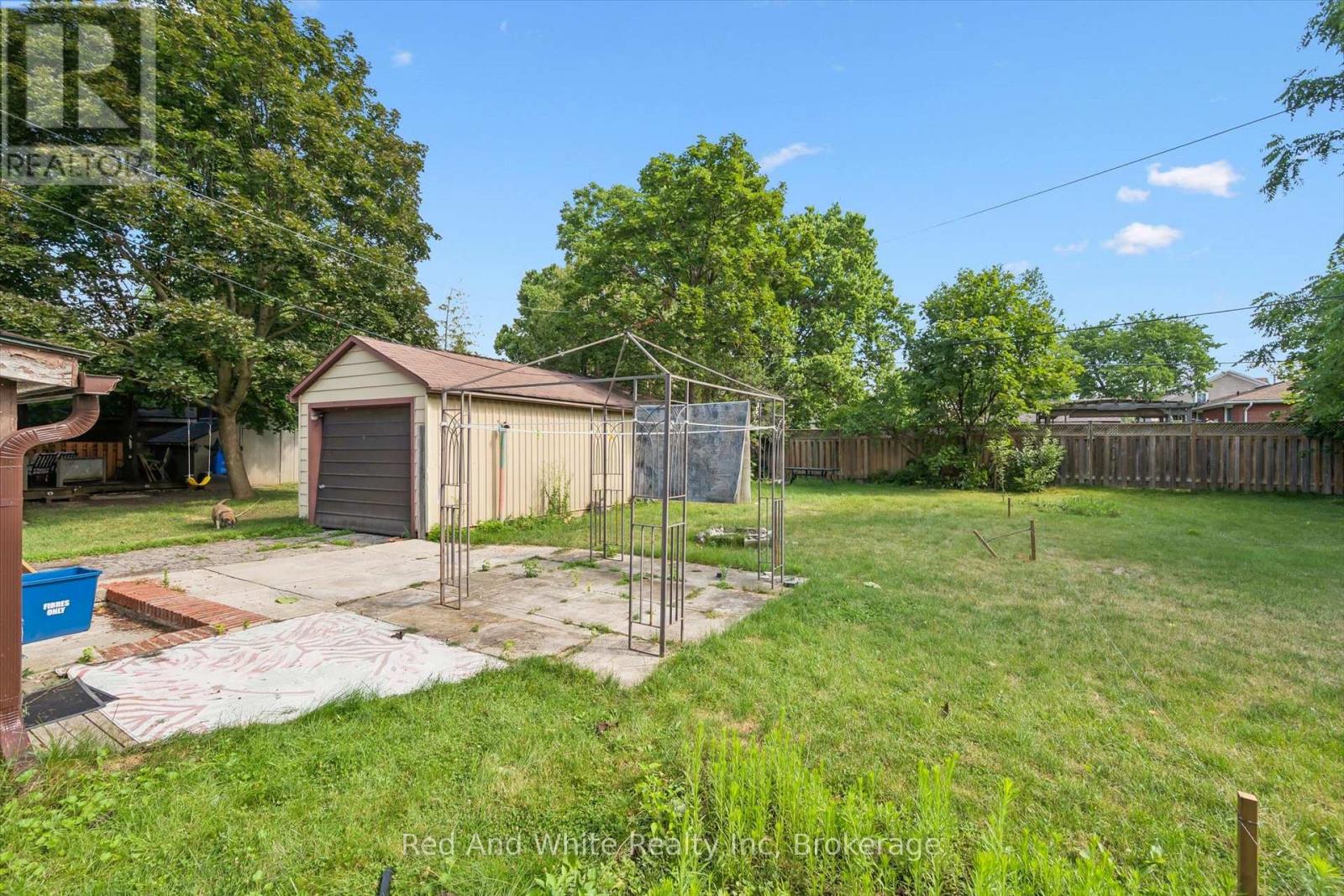 1267 HAMILTON STREET - 14
