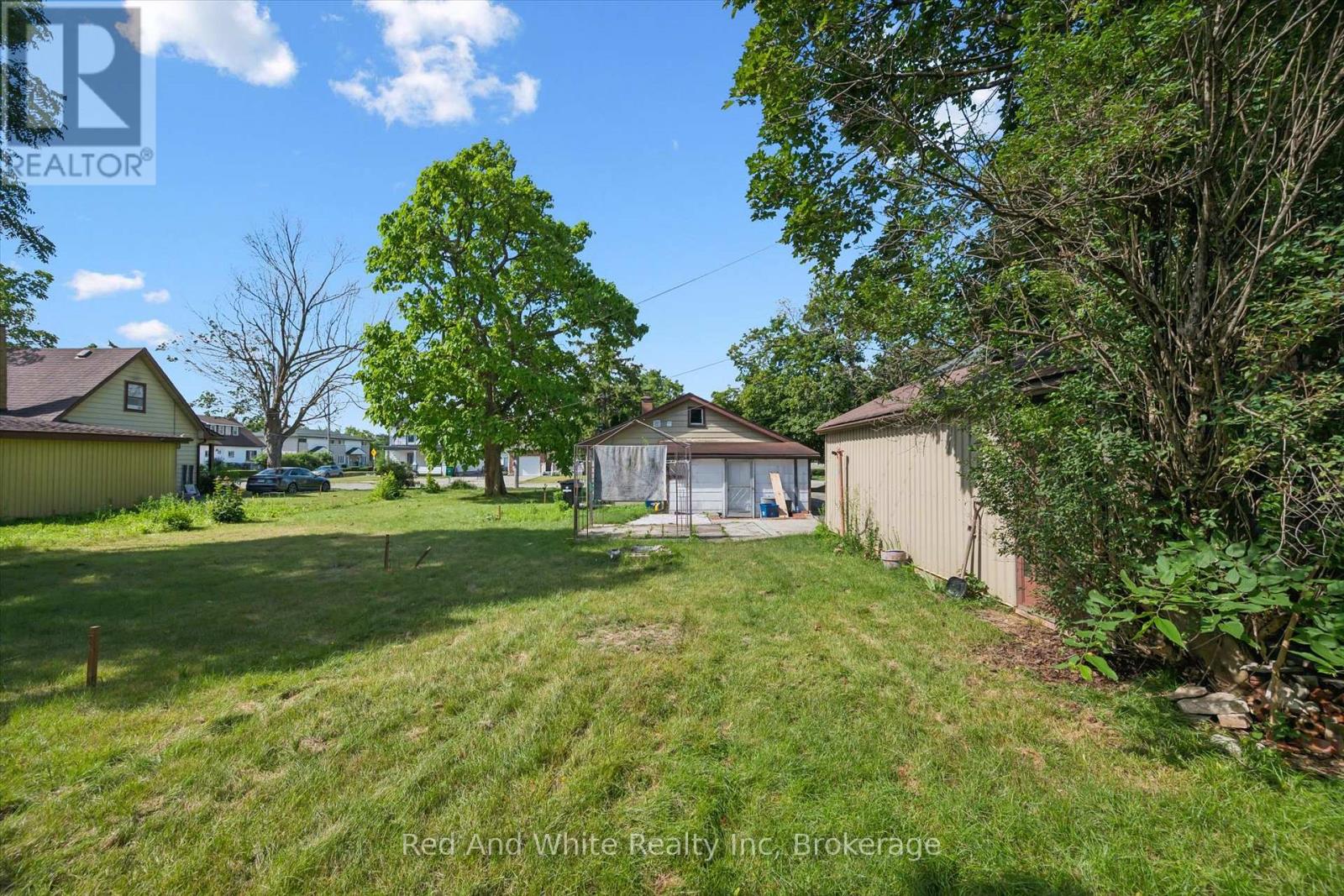 1267 HAMILTON STREET - 17