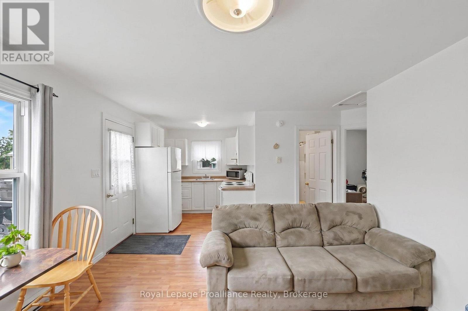 1, 1A, 3, & 3A RAMSAY AVENUE - 7