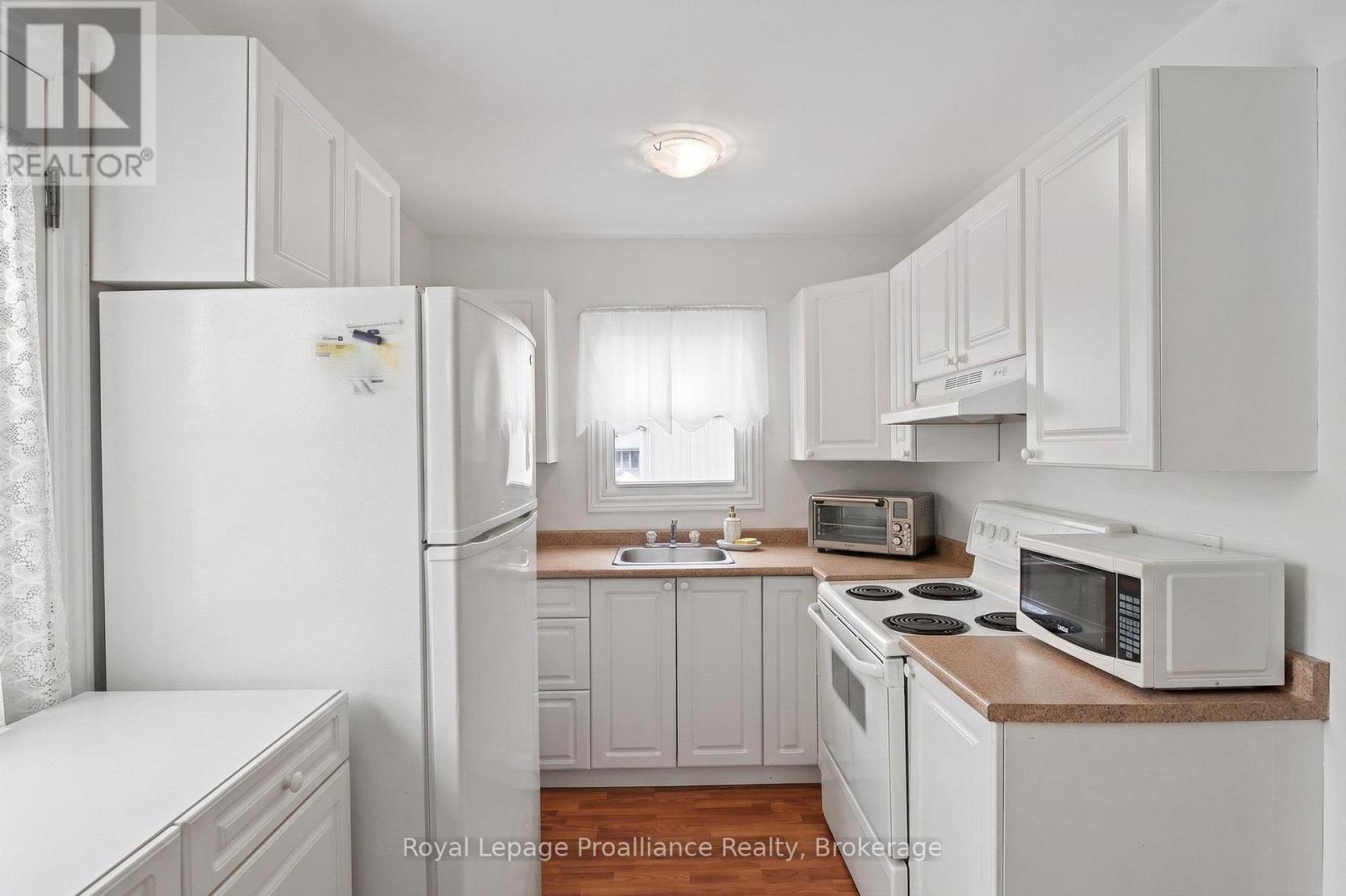 1, 1A, 3, & 3A RAMSAY AVENUE - 8