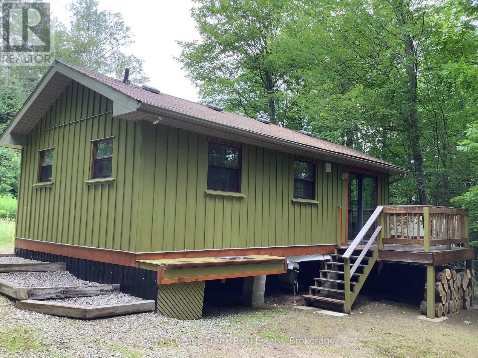 1110 HAGEN ROAD - 17