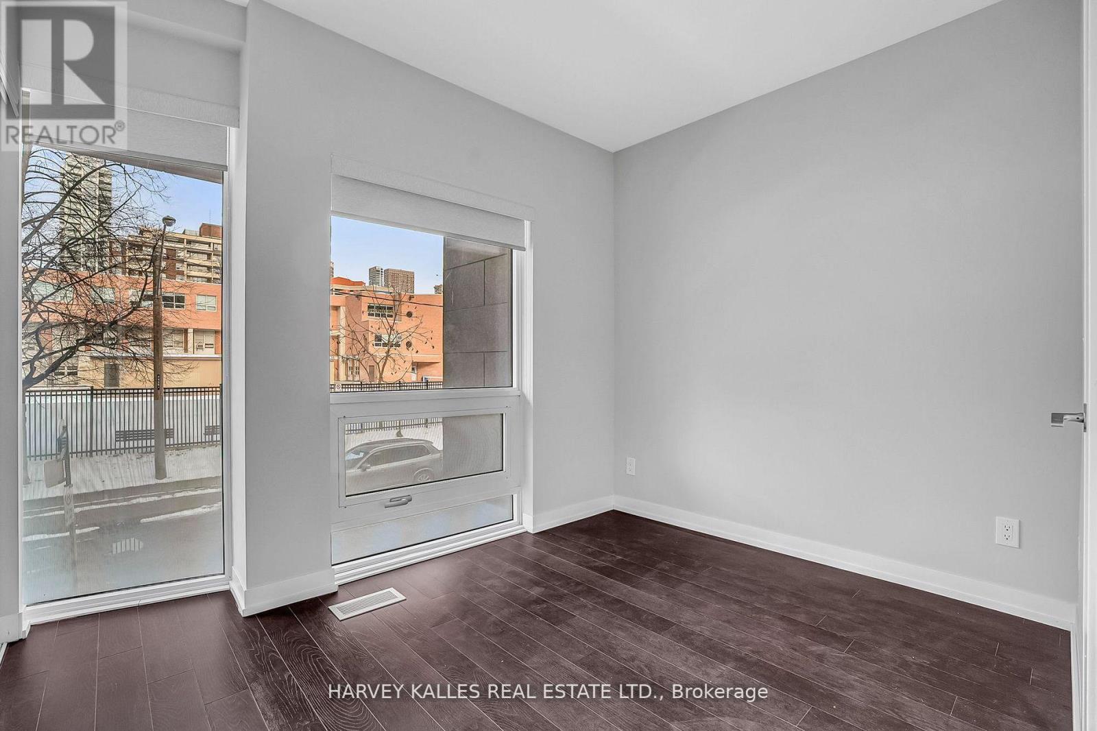 #TH5 85 WOOD STREET - 18