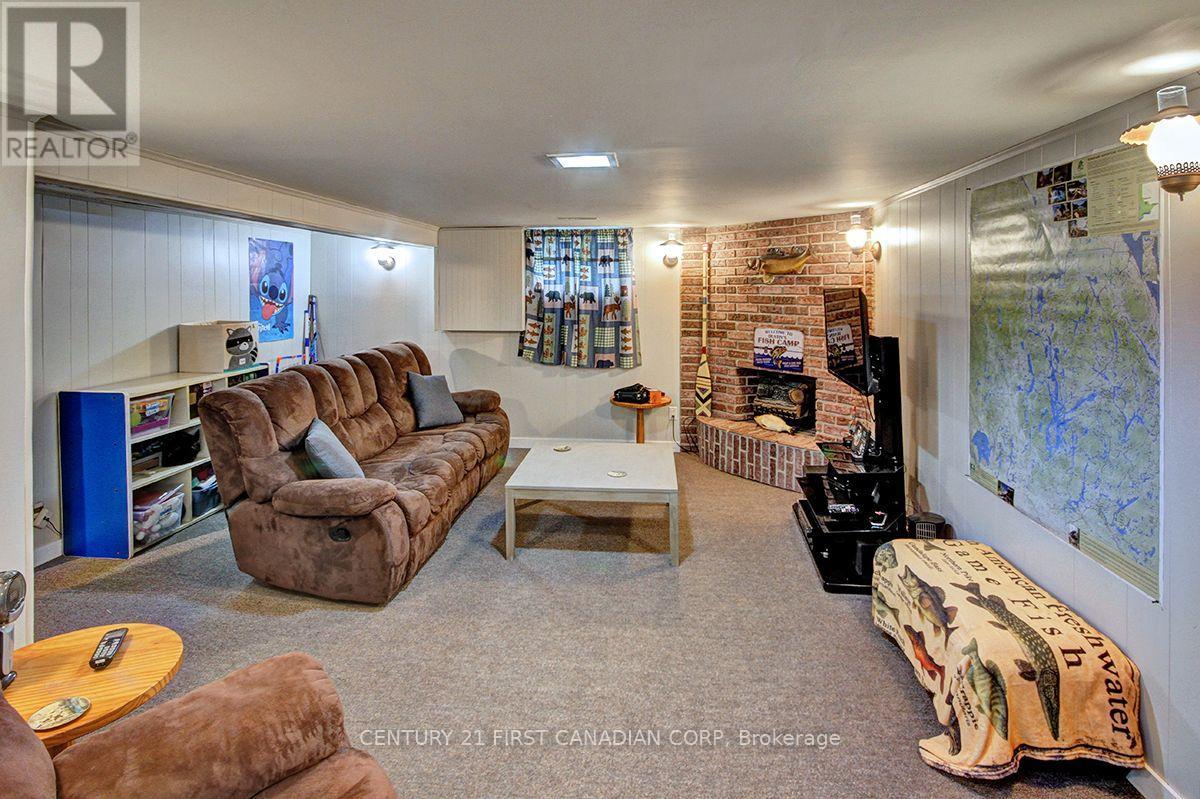 396 AVONDALE ROAD - 13