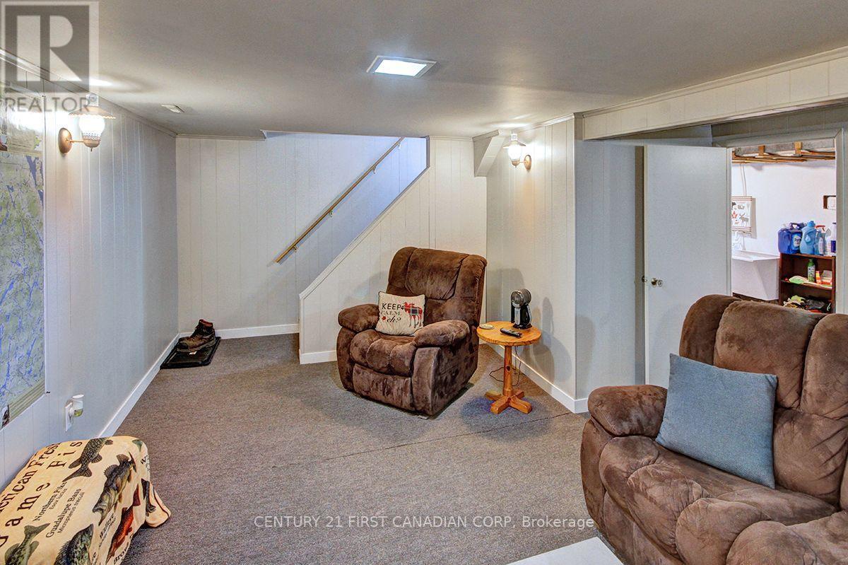 396 AVONDALE ROAD - 15