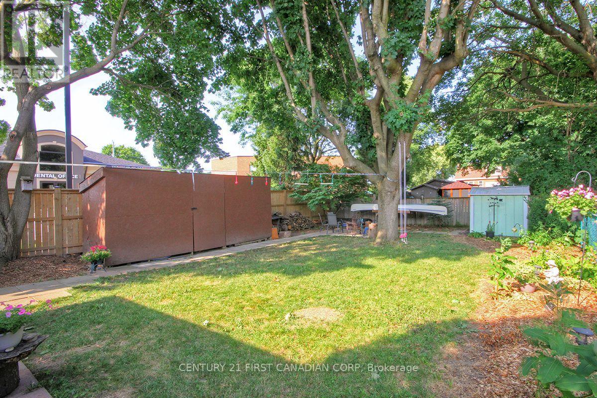 396 AVONDALE ROAD - 21