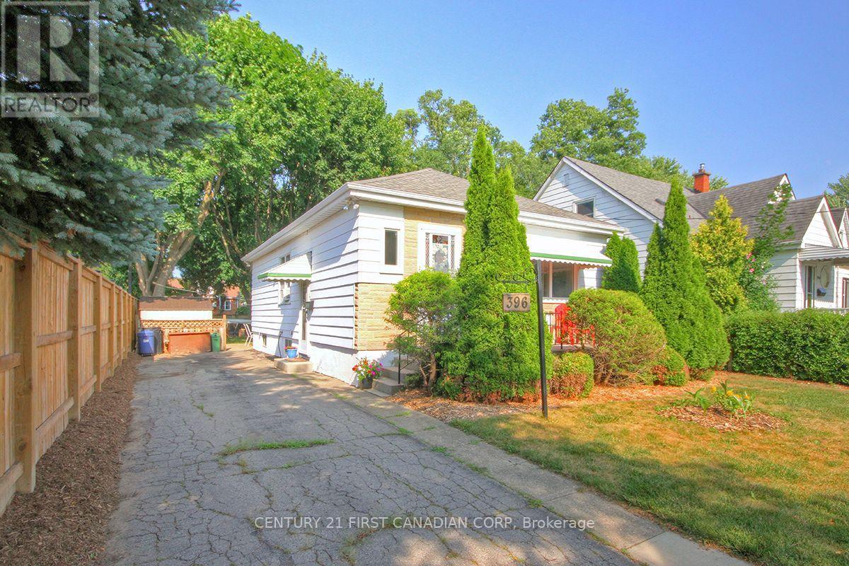 396 AVONDALE ROAD - 3