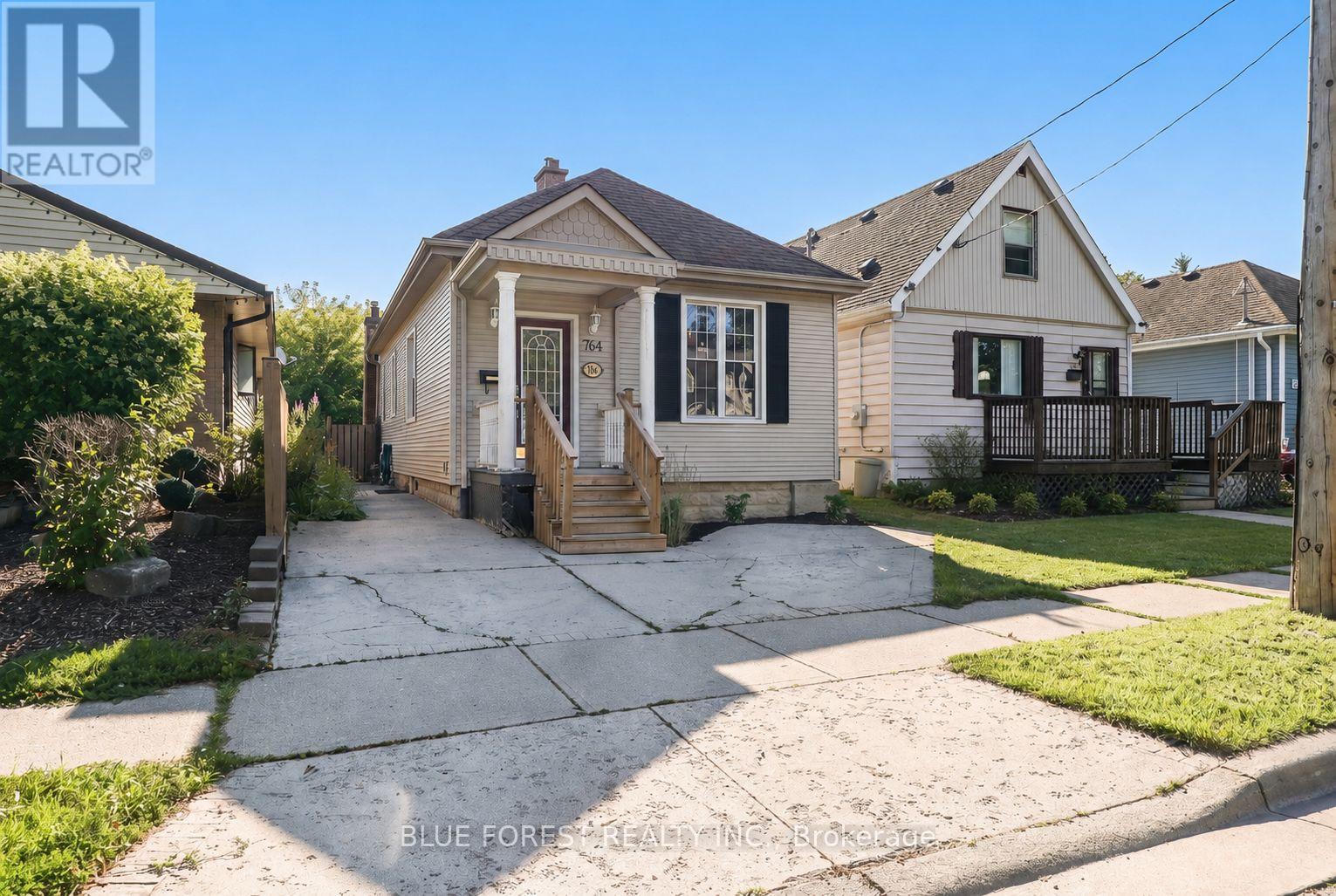 764 CURRY STREET - 1