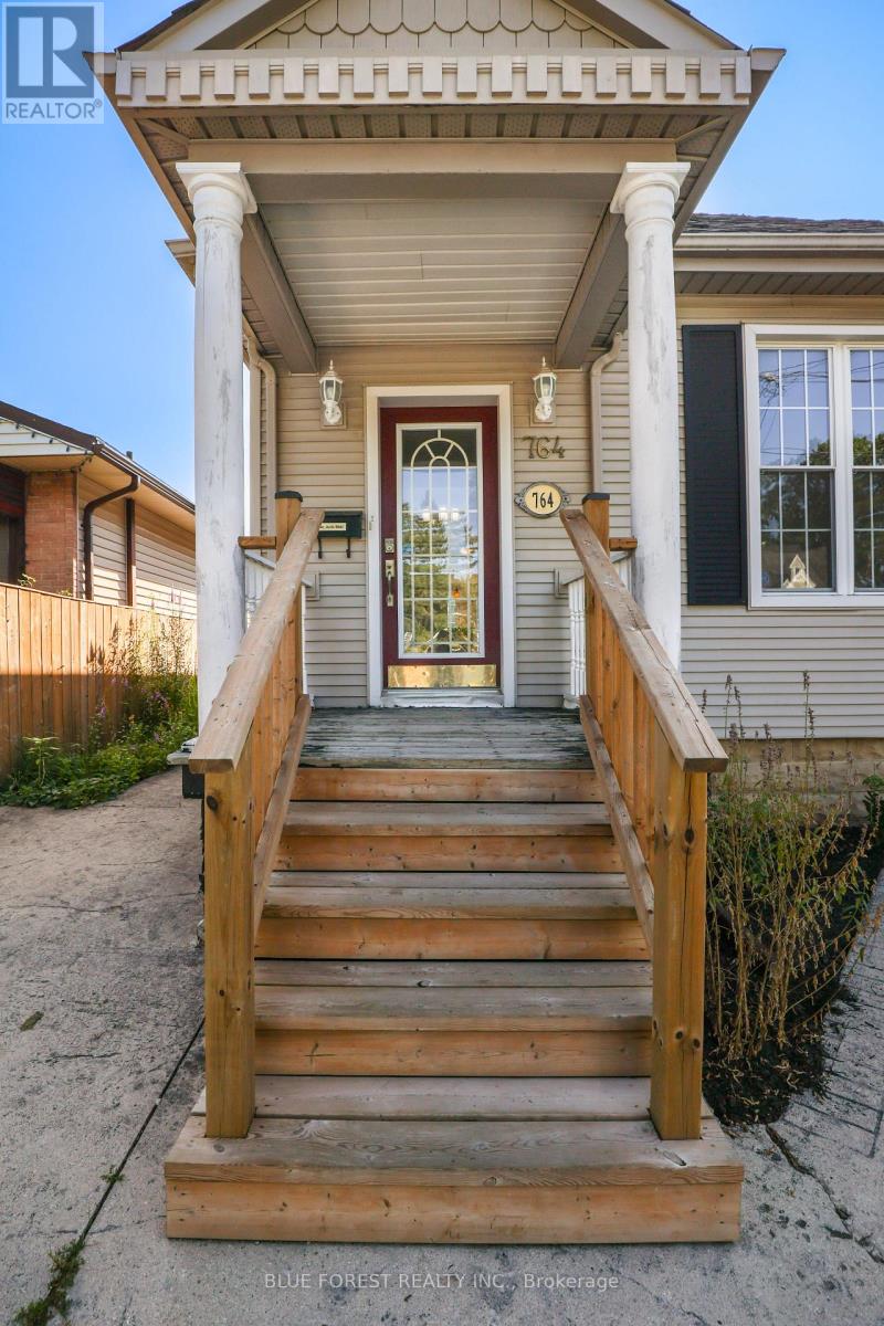 764 CURRY STREET - 3