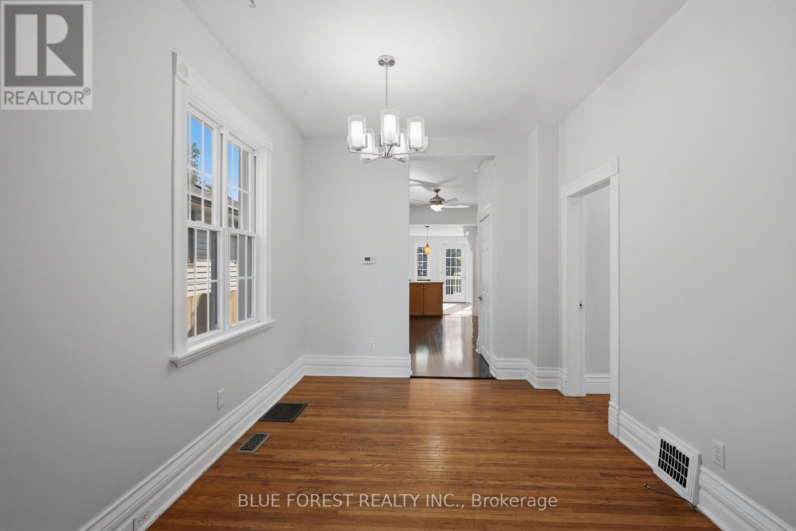 764 CURRY STREET - 6