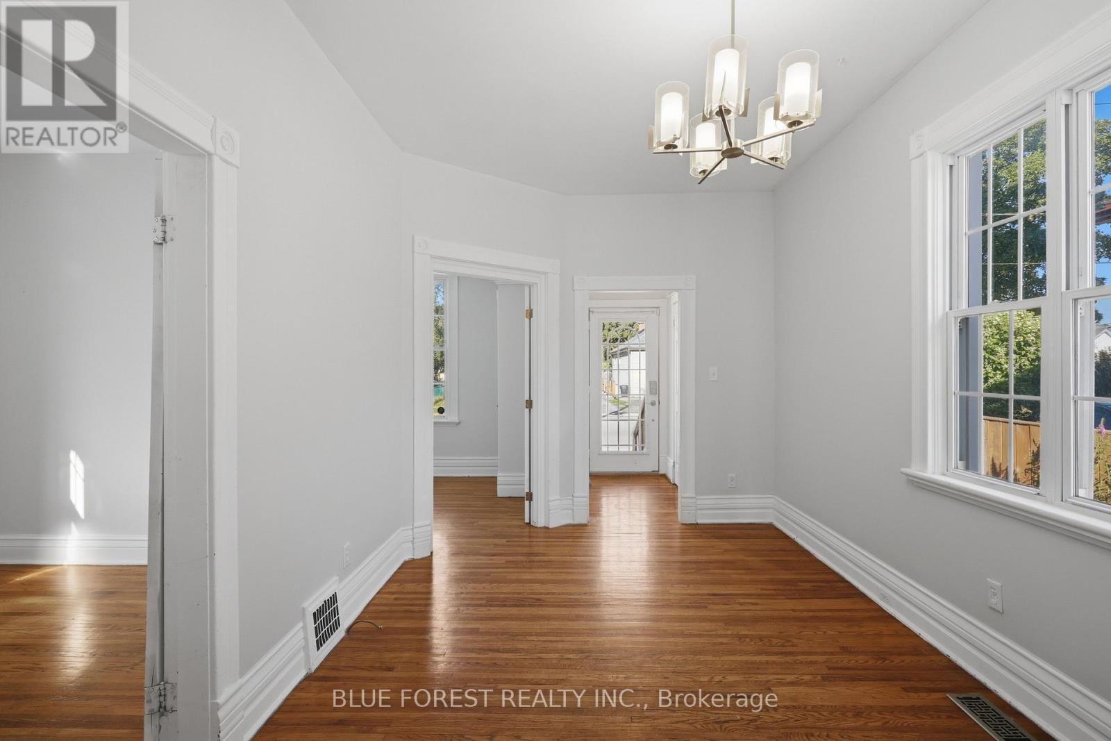 764 CURRY STREET - 7