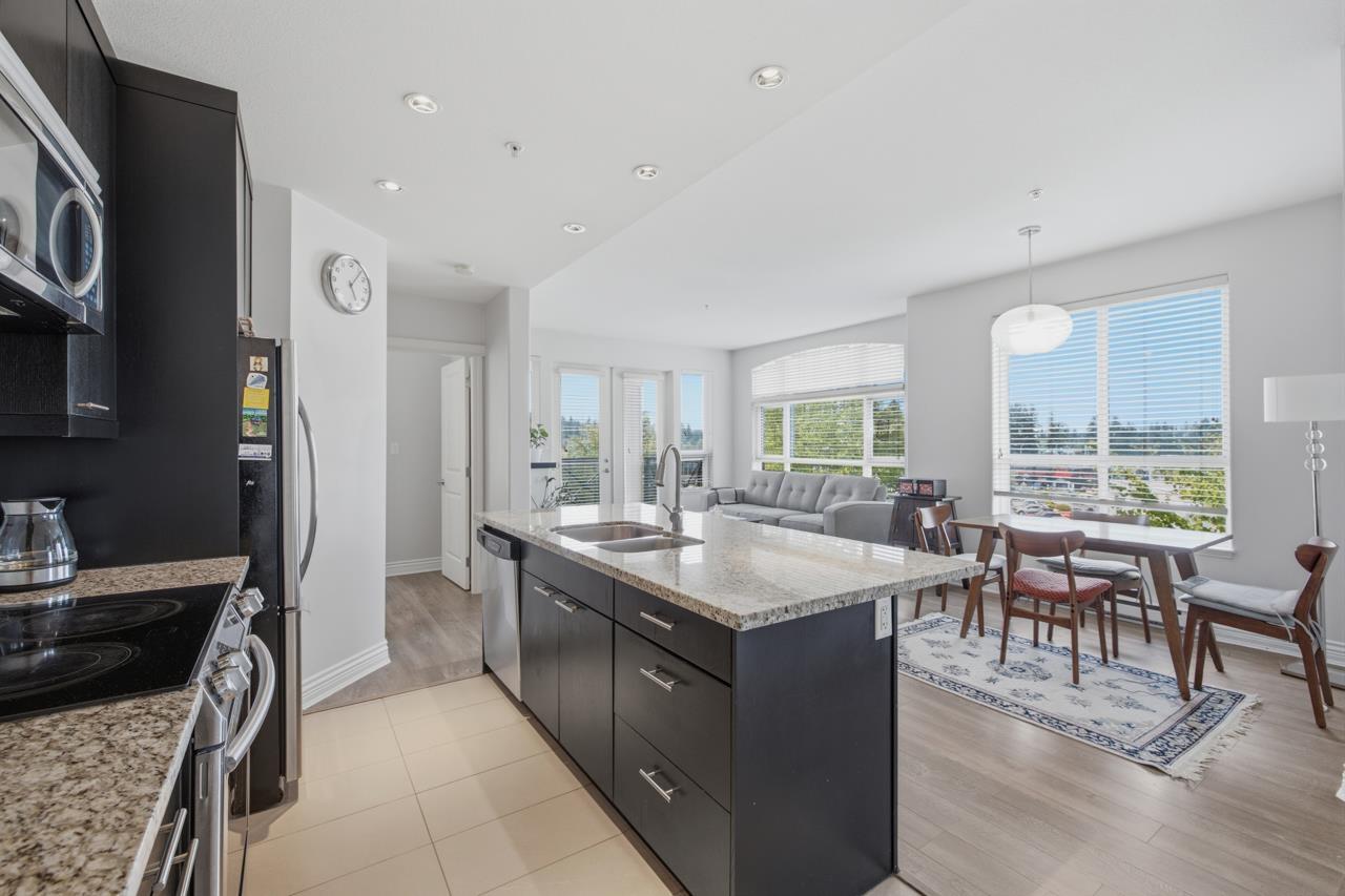 319 2970 KING GEORGE BOULEVARD, Surrey