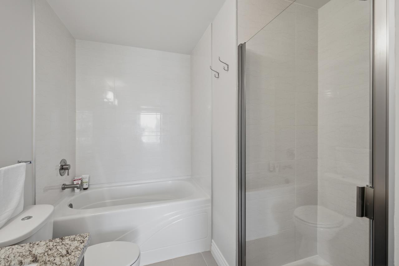 319 2970 KING GEORGE BOULEVARD, Surrey