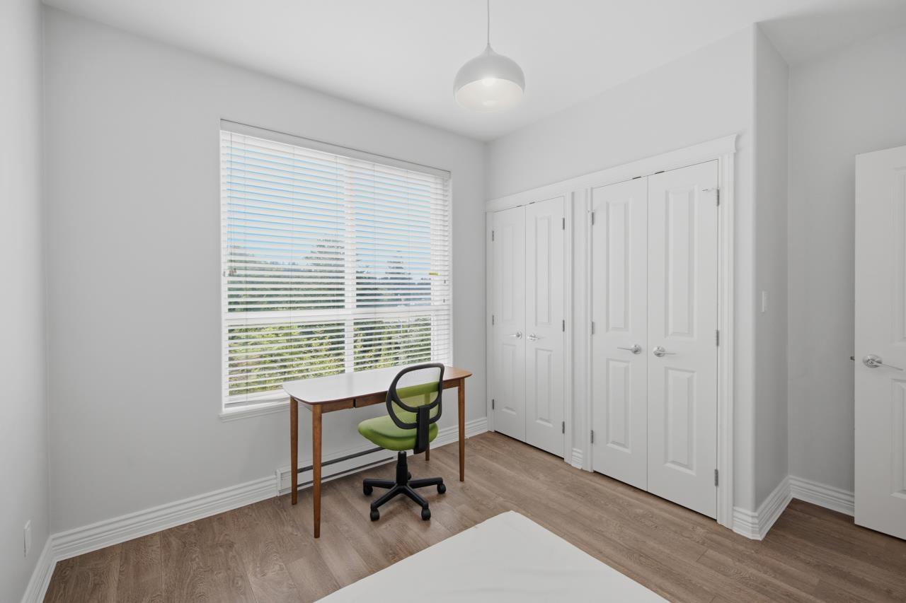 319 2970 KING GEORGE BOULEVARD, Surrey